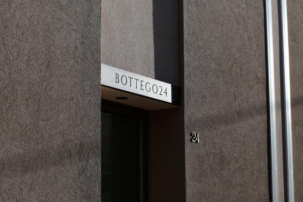 Ingresso Bottego24, Via Bottego 24, Nard&ograve;
